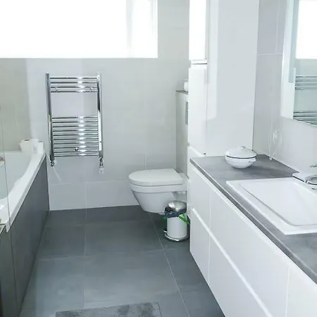 Homestay Sogavegur 103 *